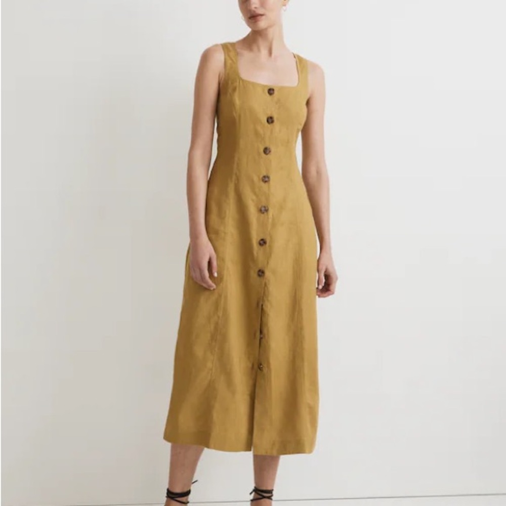 Button-Front Midi Dress in 100% Linen - Picture 3 of 10